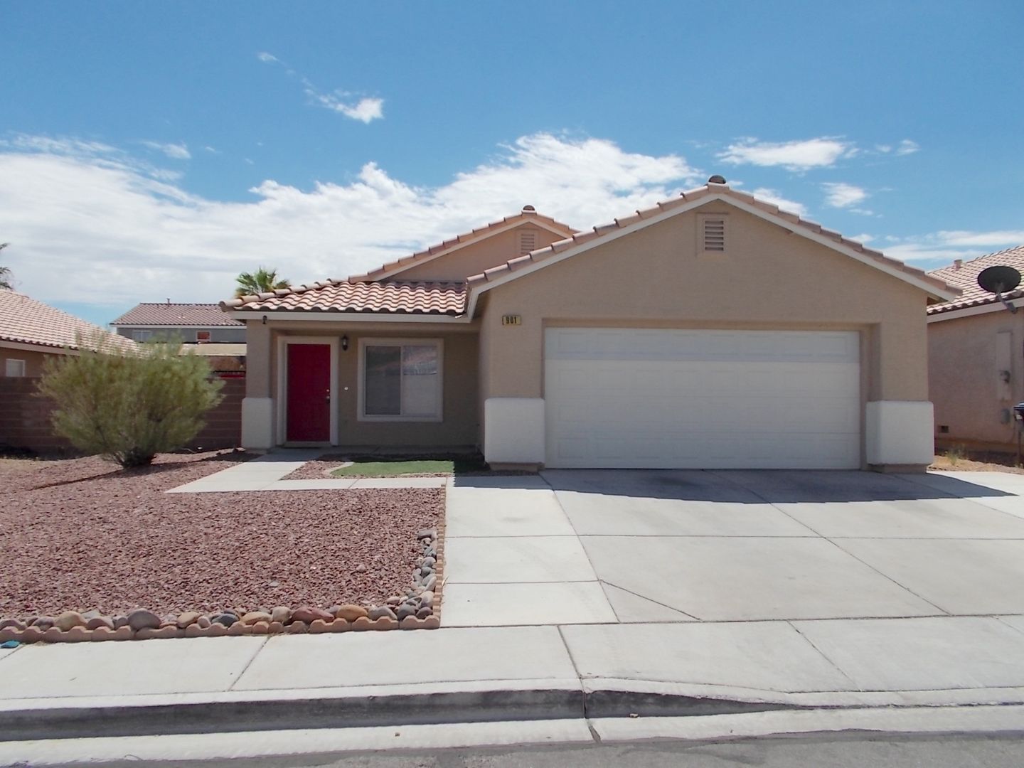 North Las Vegas House: 901 Oak Island Dr