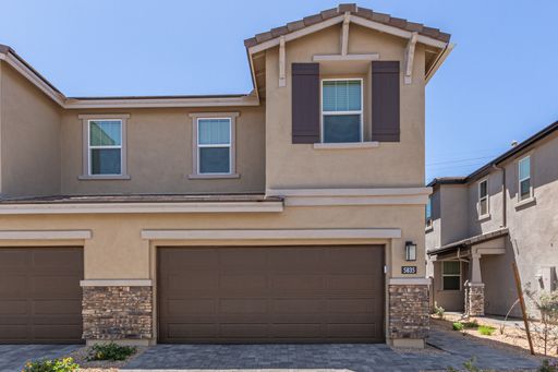 NEWLY BUILT TOWNHOME in desirable Talinn at Desert Ridge!! – photo 1
