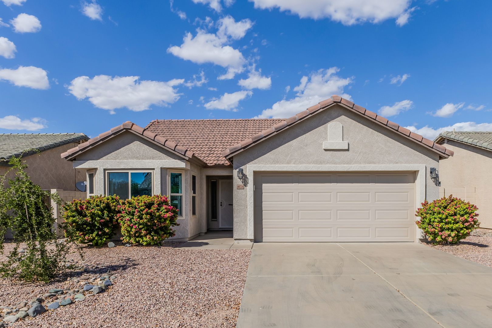 Avondale House: 10778 W Cambridge Ave