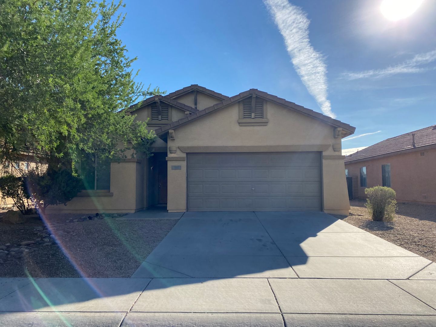 Avondale House: 517 S 115th Dr