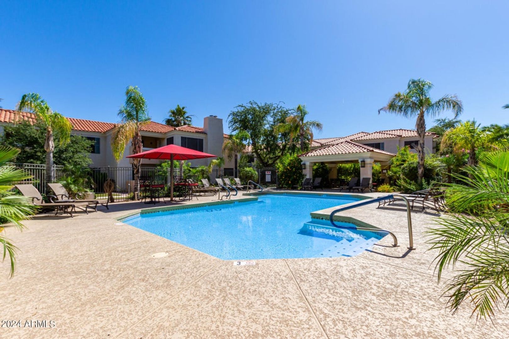 Scottsdale House: 9990 N Scottsdale Rd, 1030