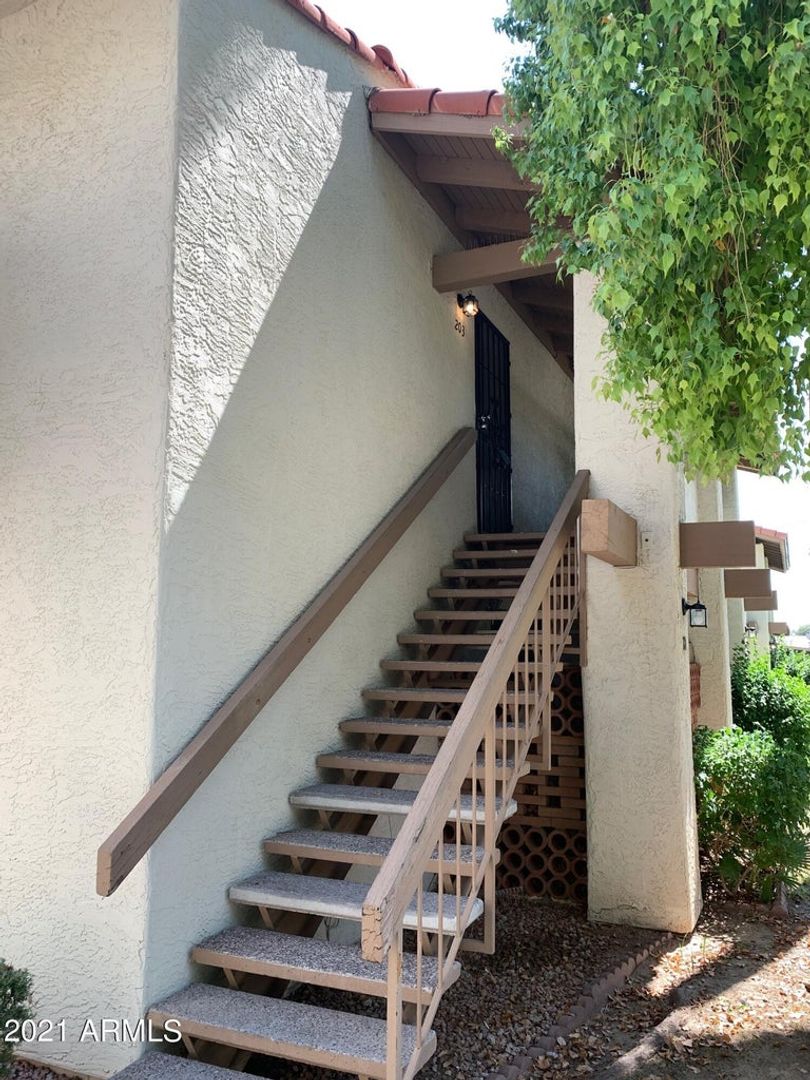 Phoenix Apartment: 8807 N 8th St Unit 203