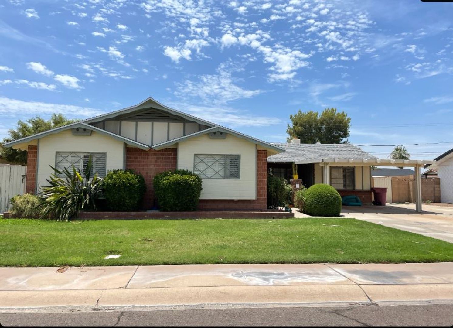 Scottsdale House: 8501 E Roanoke Ave