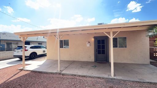 Updated 2 Bed/2 Bath in Glendale – photo 1
