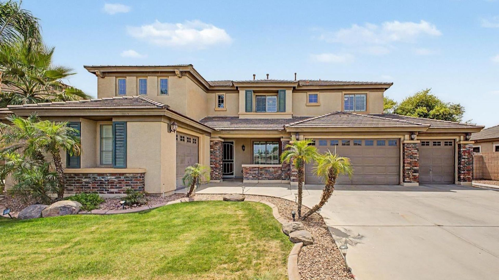 Glendale House: 8425 W Northview Ave