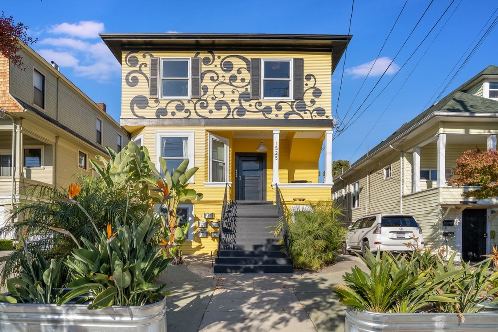 Alameda Apartment: 1525 Broadway