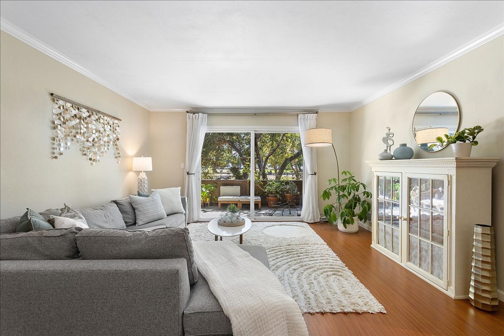 Alameda Condo: 1311 Webster St Apt E103