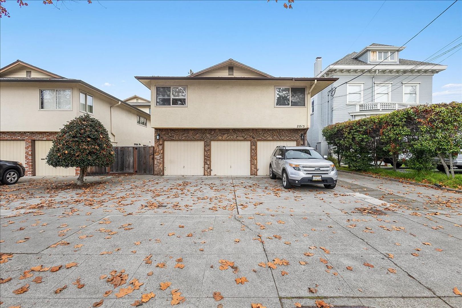 Alameda Apartment: 2015 Central Ave.