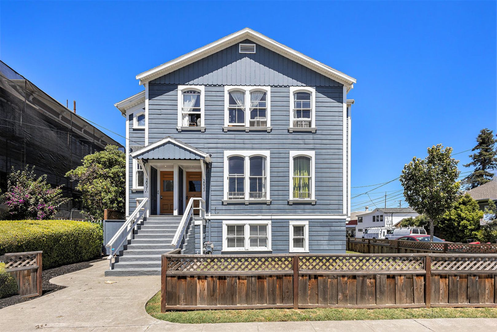 Alameda Apartment: 2033 Eagle Ave