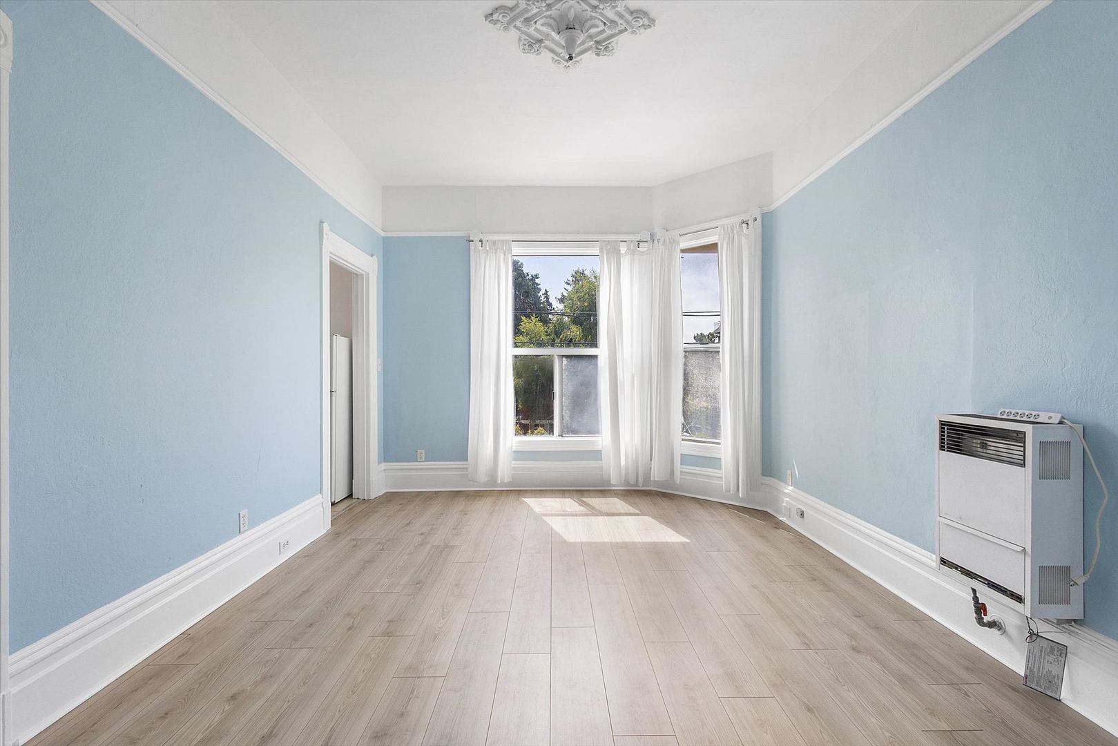 Alameda Apartment: 1315 Chestnut St #1