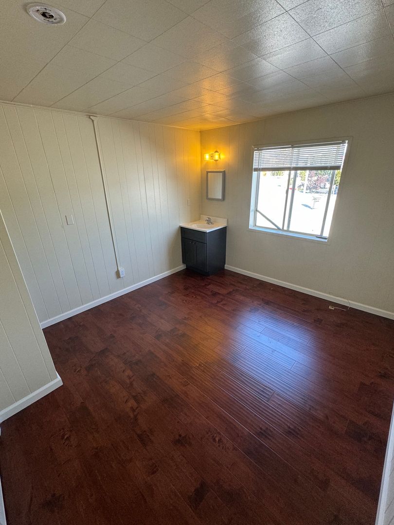 Alameda Apartment: 1715 Park St #6