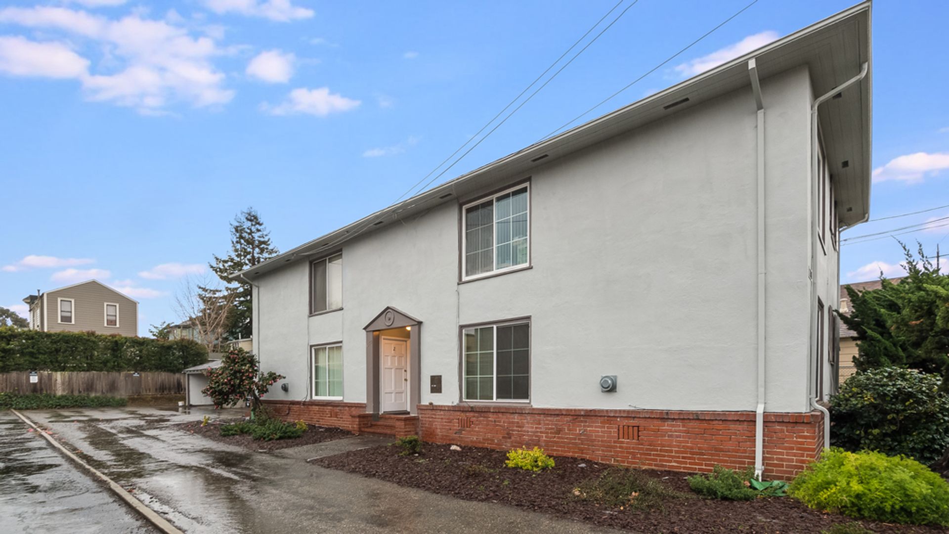 Alameda Apartment: 1570 Buena Vista Ave #1