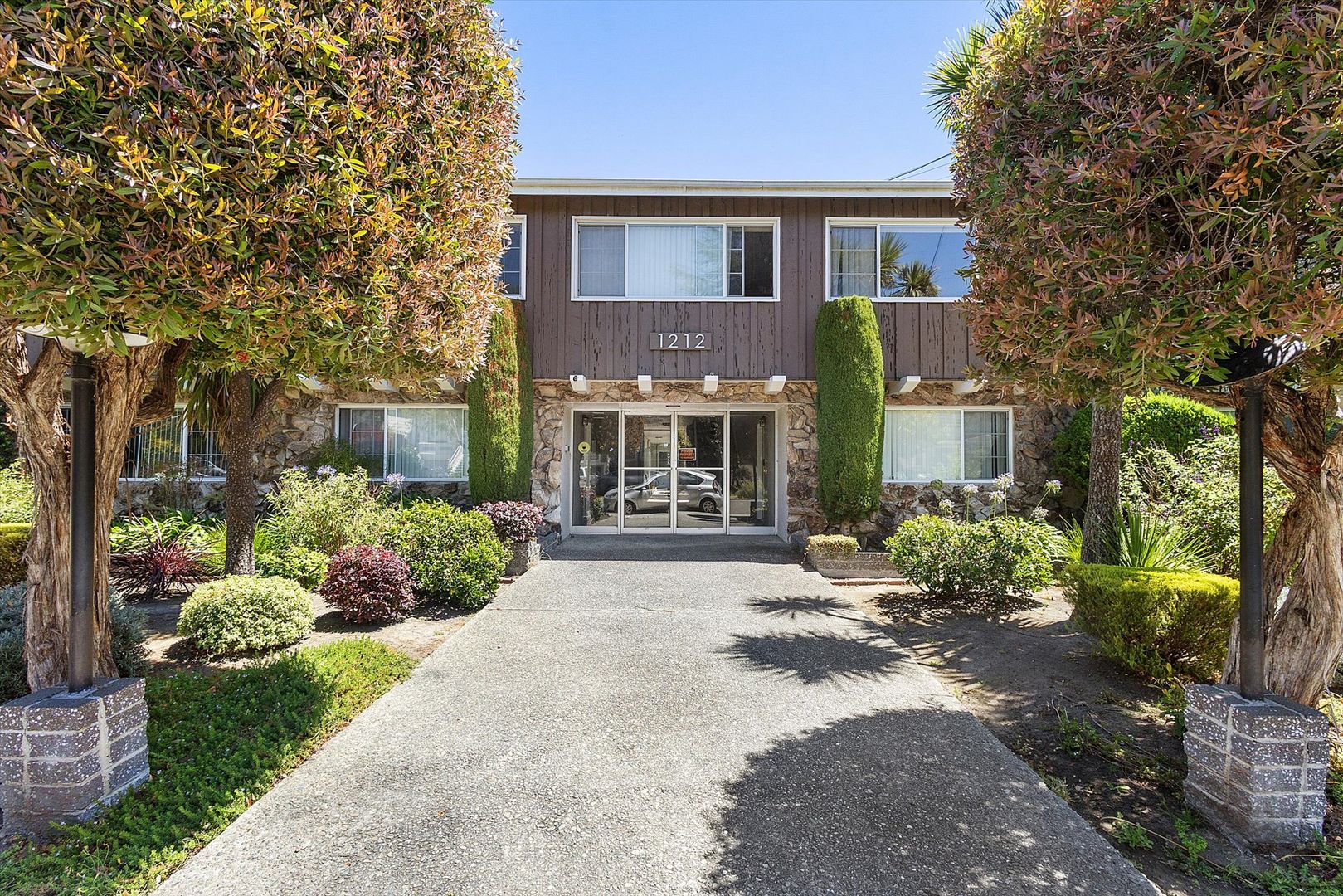 Alameda Apartment: 1212 Regent St #J
