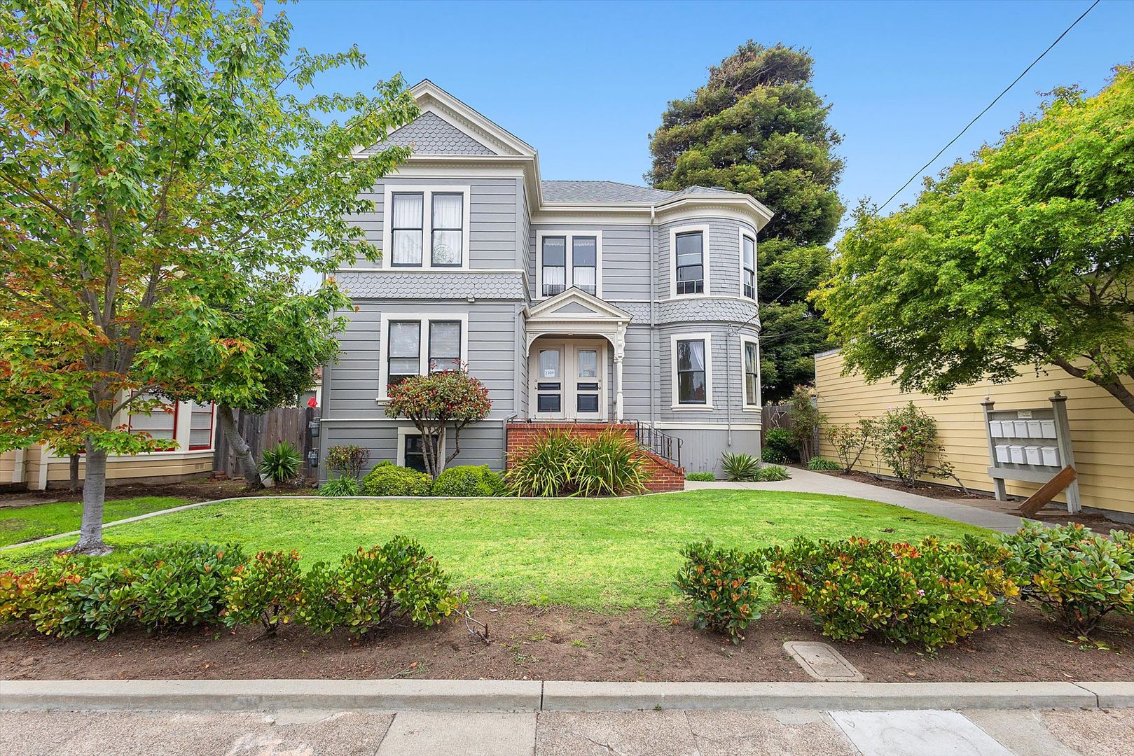 Alameda Apartment: 2309 San Jose Ave #1