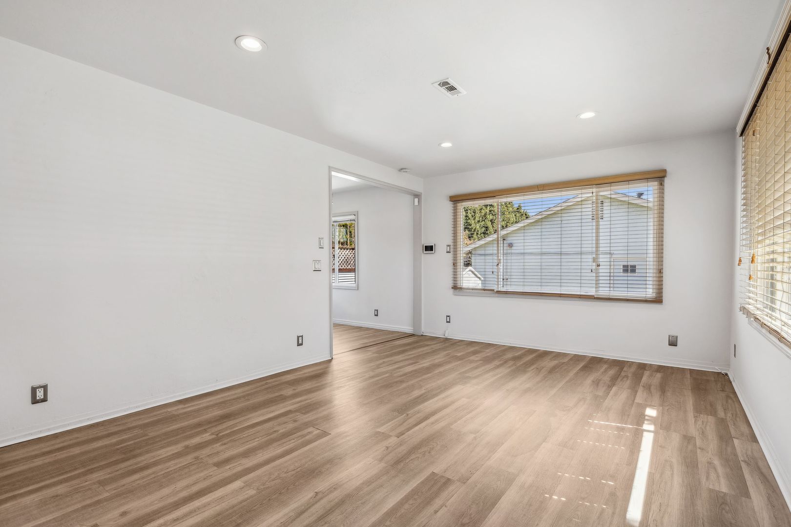 Alameda Apartment: 1618 Fernside Blvd, Alameda, CA 94501