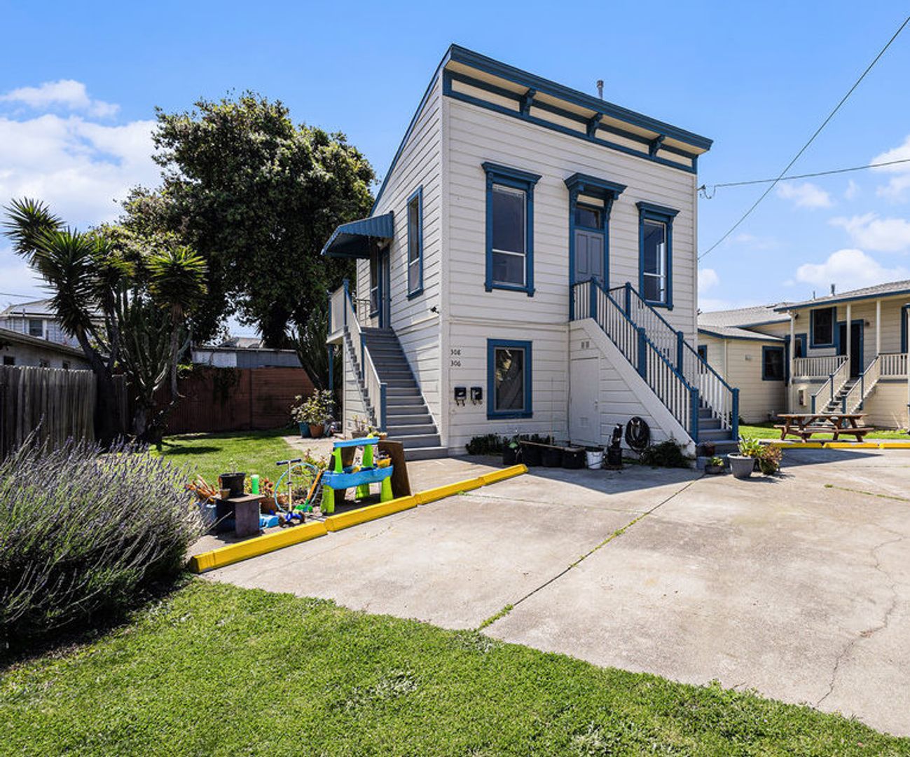 Alameda Apartment: 1816 - 1818 - 1820 3rd St / 306 - 308 Spruce St