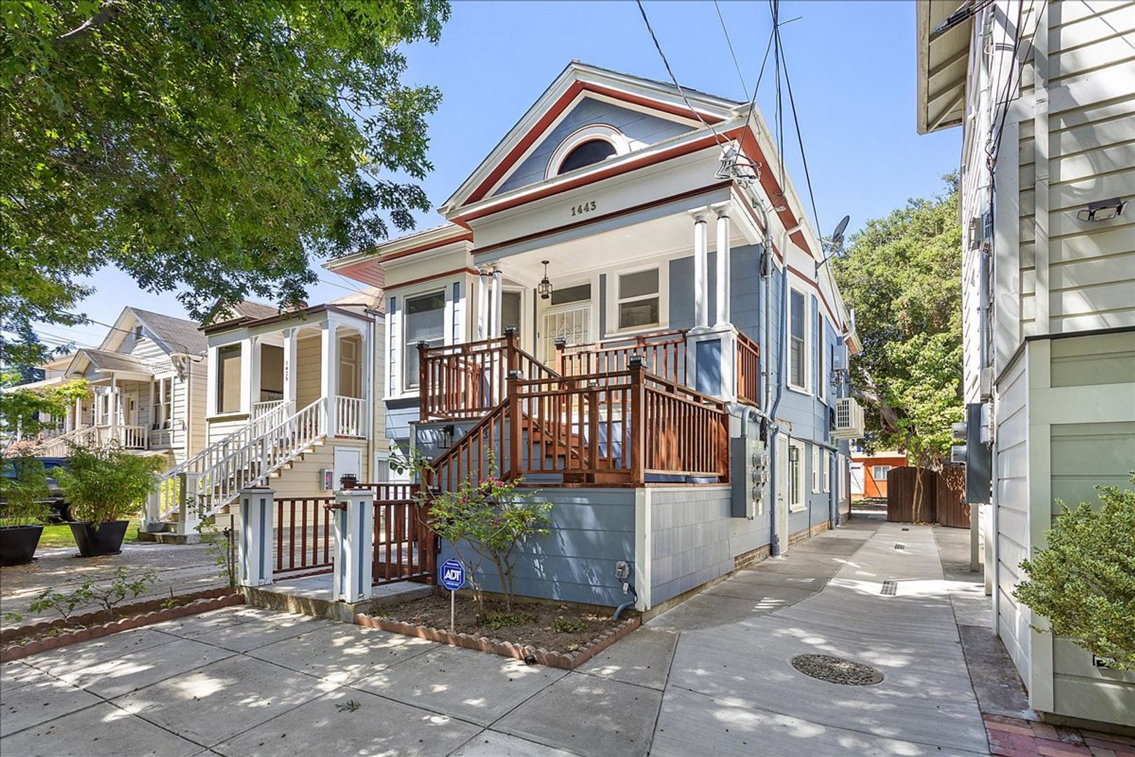 Alameda Apartment: 1443 Stanton St #2