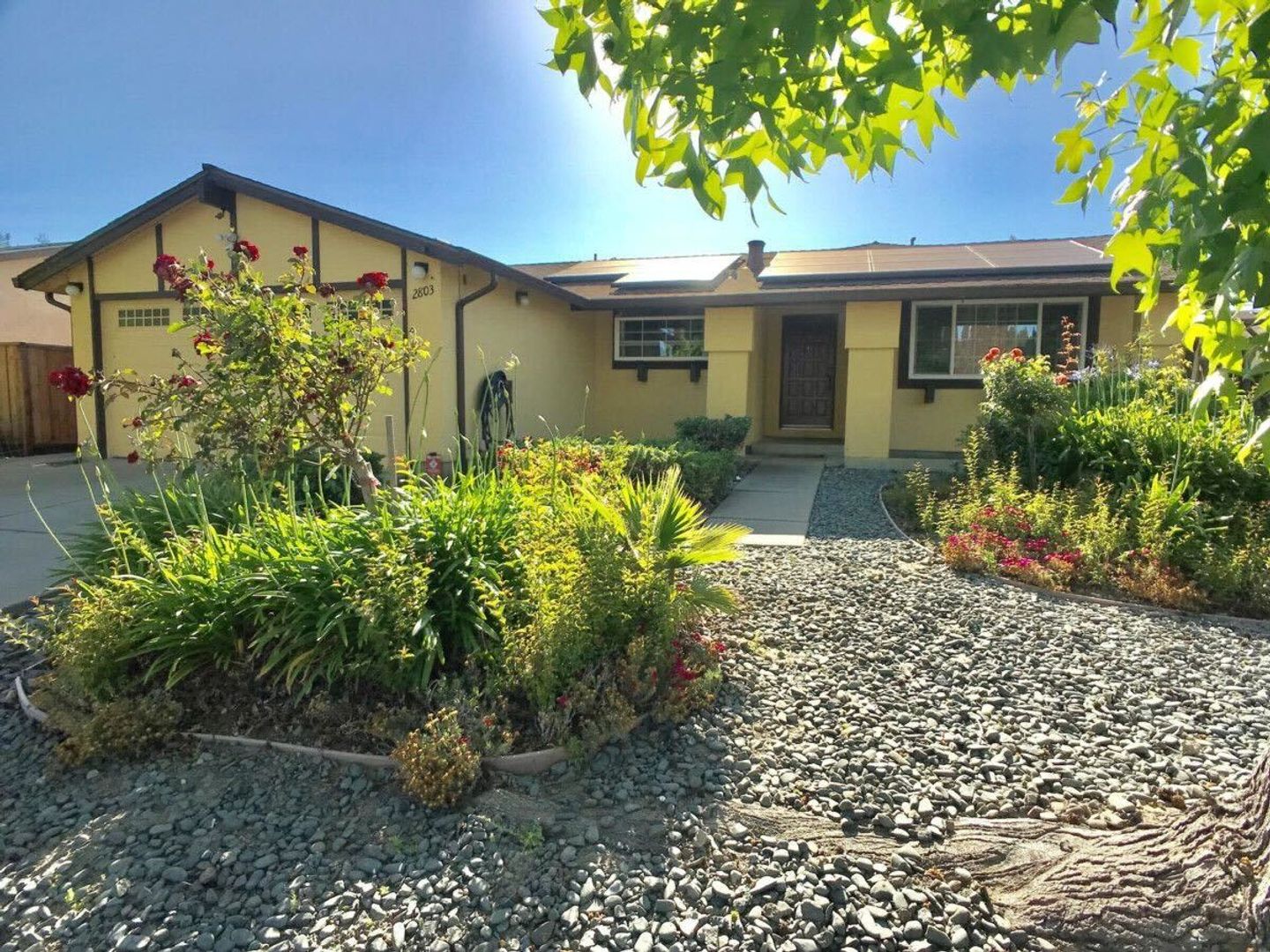Union City House: 2803 Dowe Ave