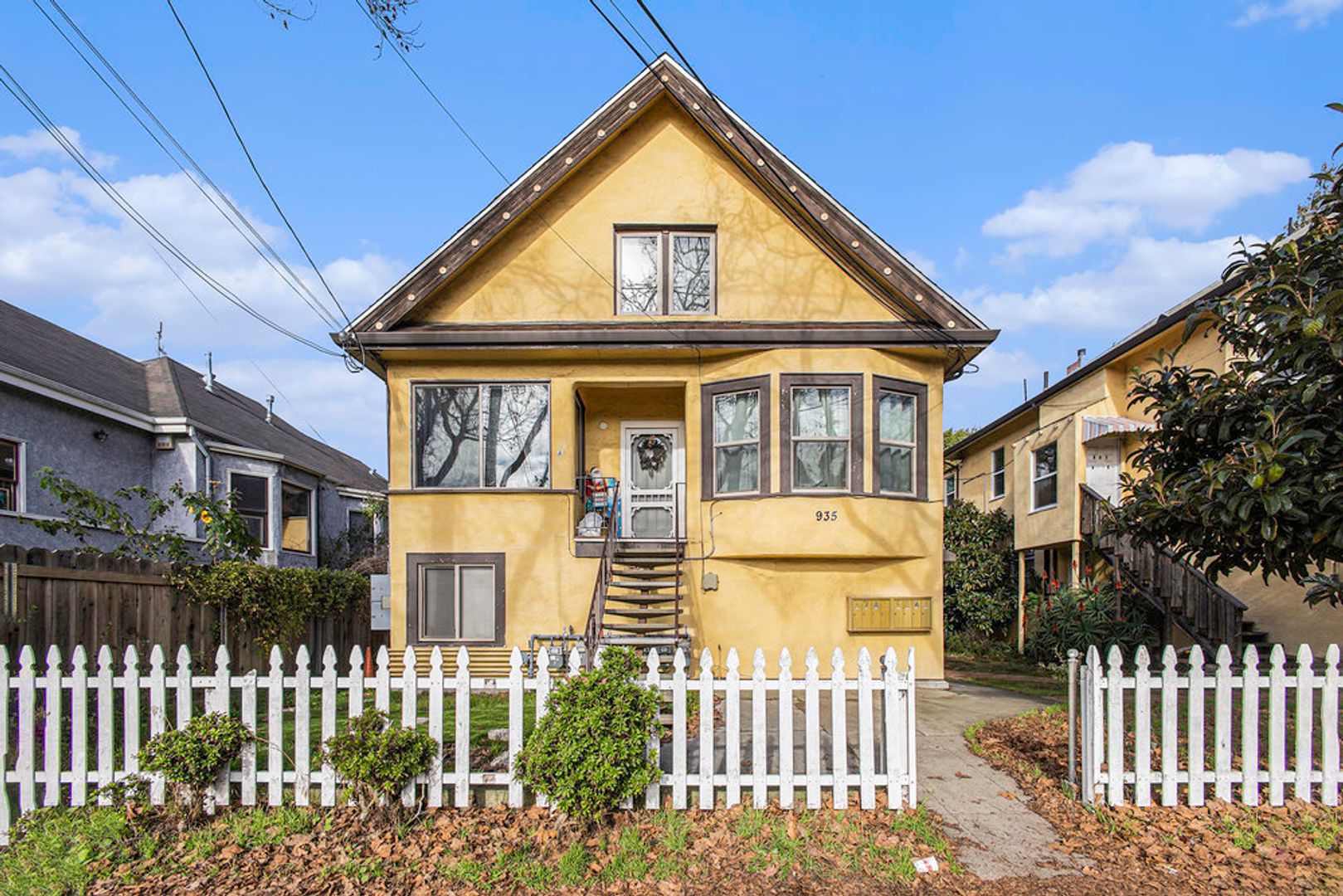 Alameda Apartment: 935 Central Ave #D