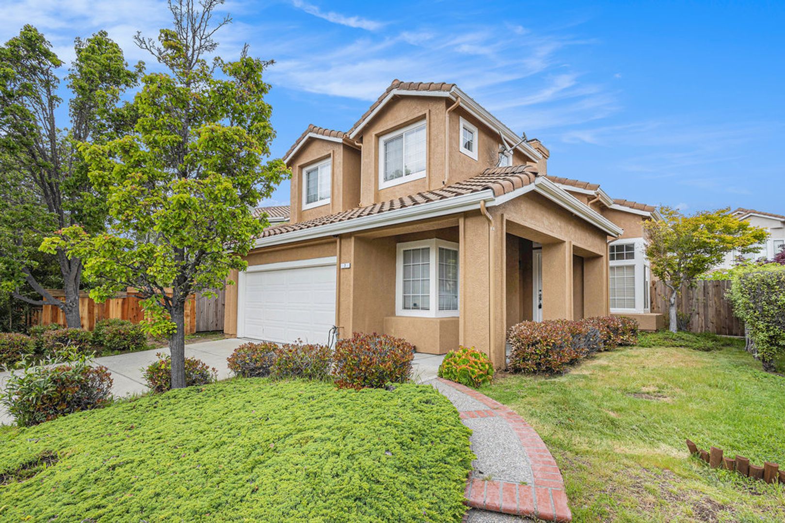 Alameda House: 7 Ratto Road