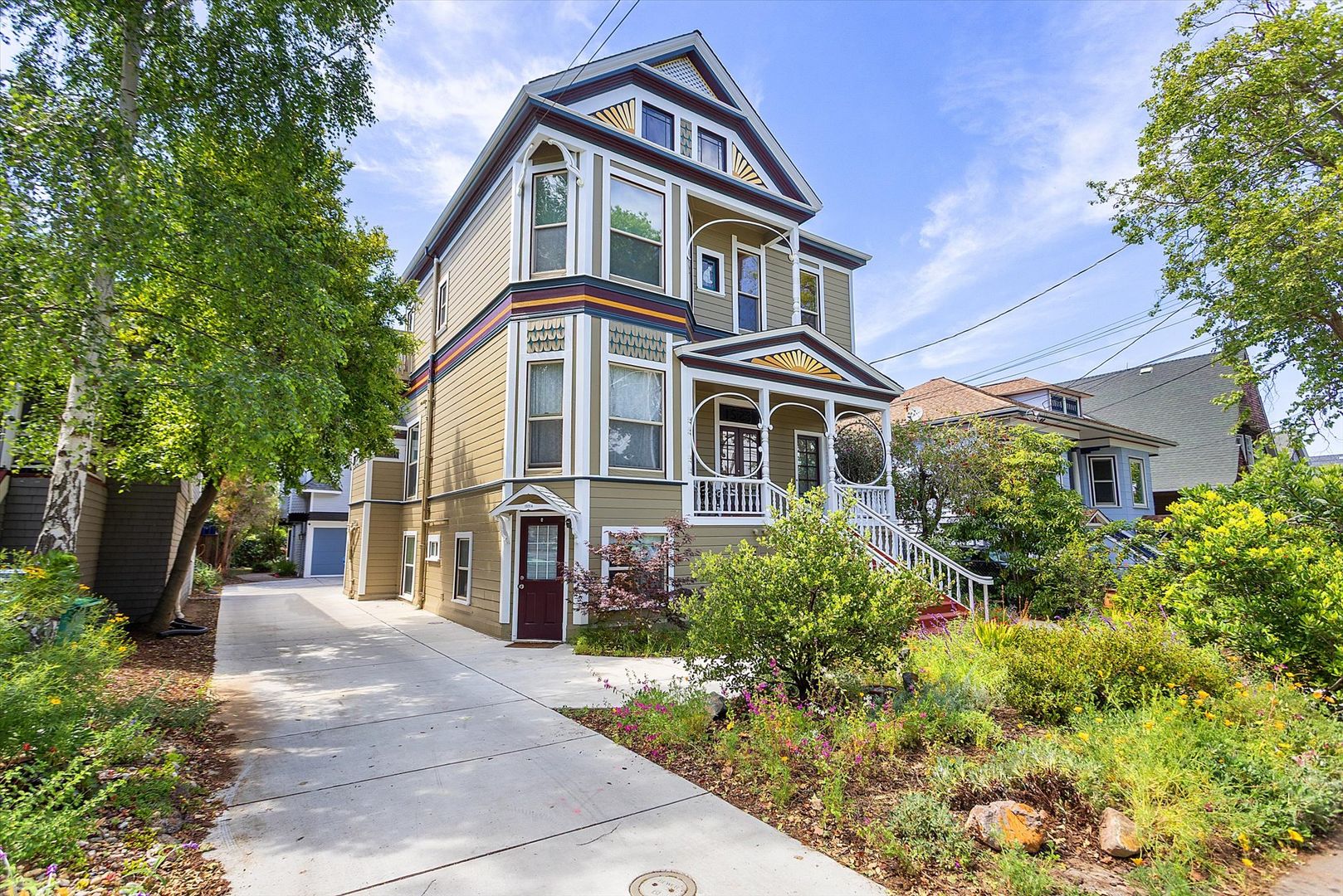 Alameda Apartment: 1527 Verdi St