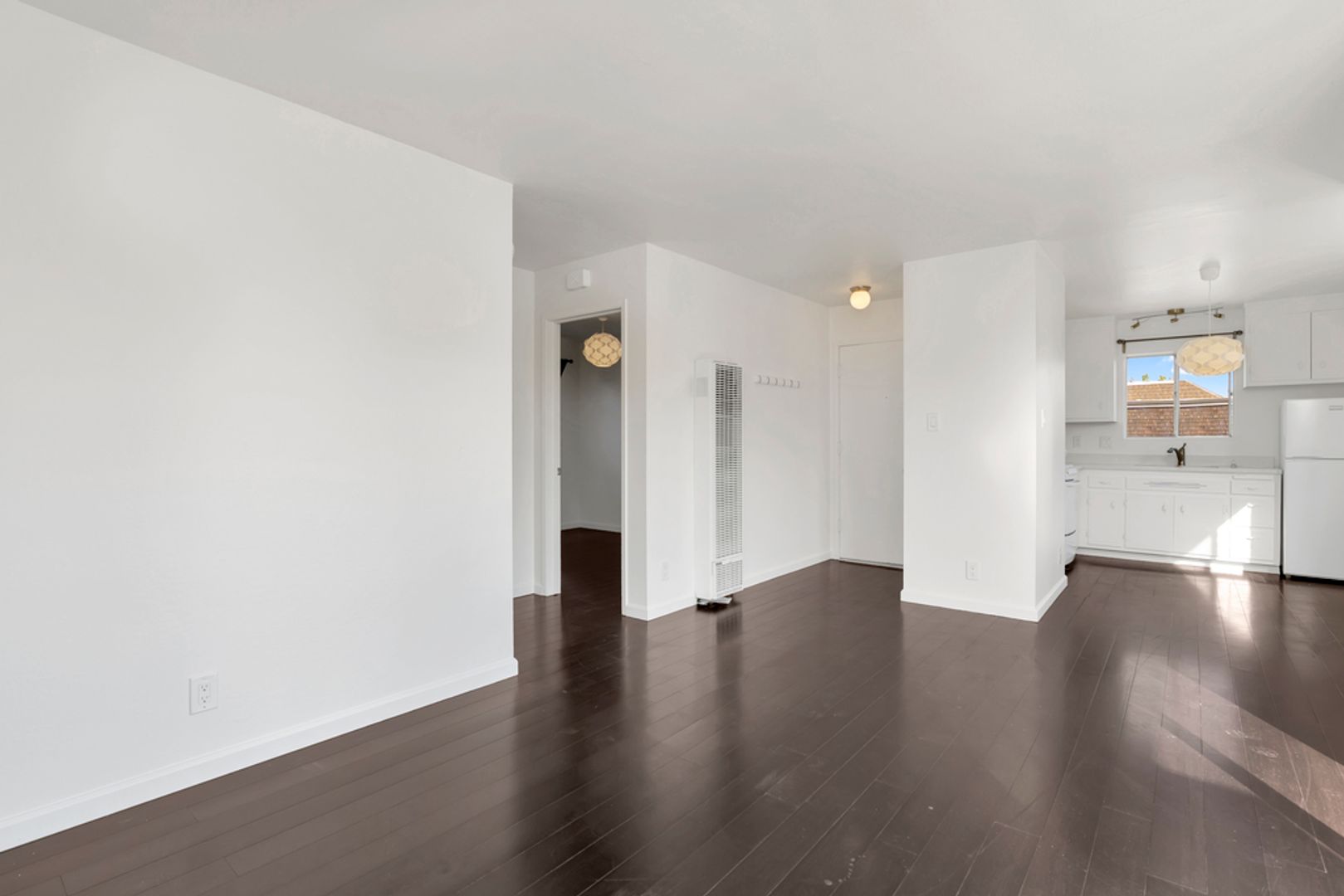 Alameda Apartment: 1836 Central Ave