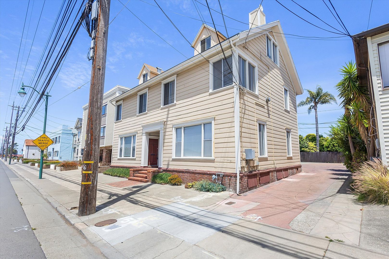 ALAMEDA Apartment: 221 PACIFIC AVE.