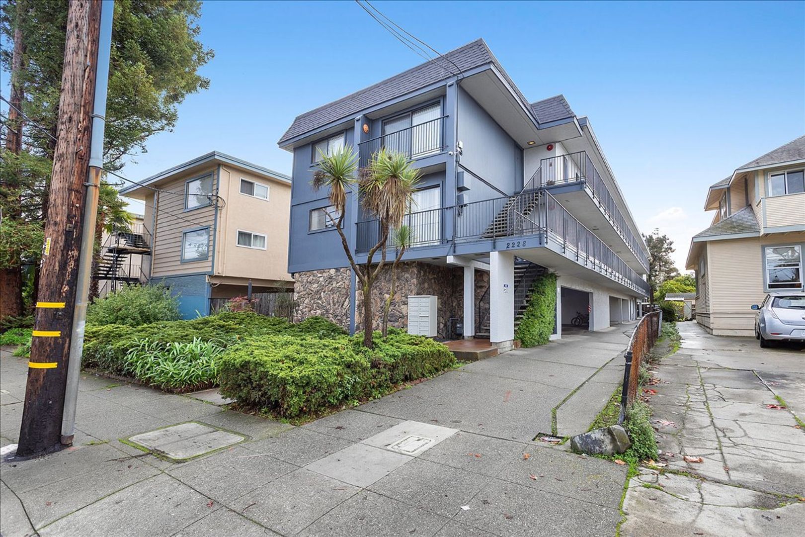 Alameda Apartment: 2228 Lincoln Ave #A