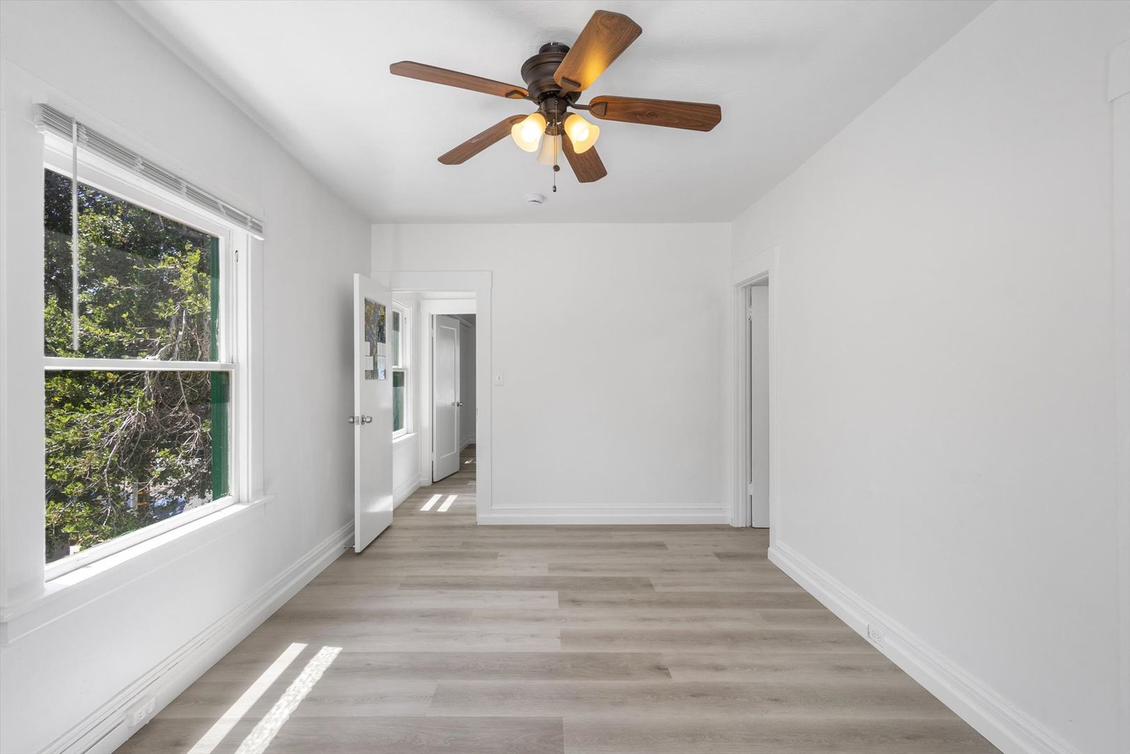 Alameda Apartment: 2255 Lincoln Ave