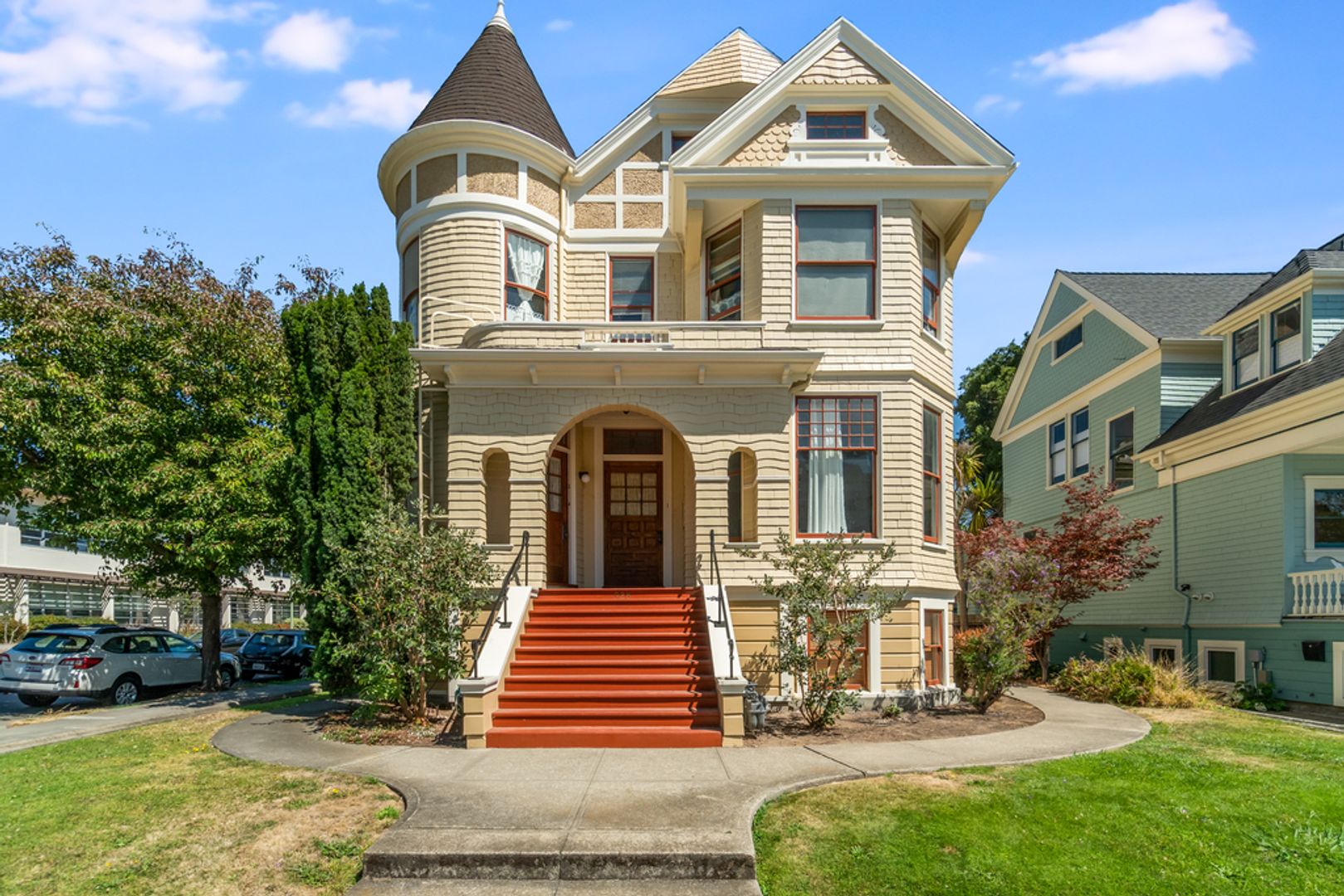 Alameda Apartment: 928 Lafayette St
