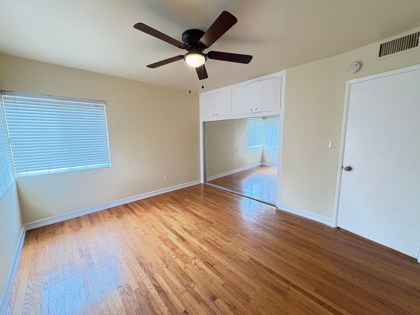 5114 63rd St. 7 of 12