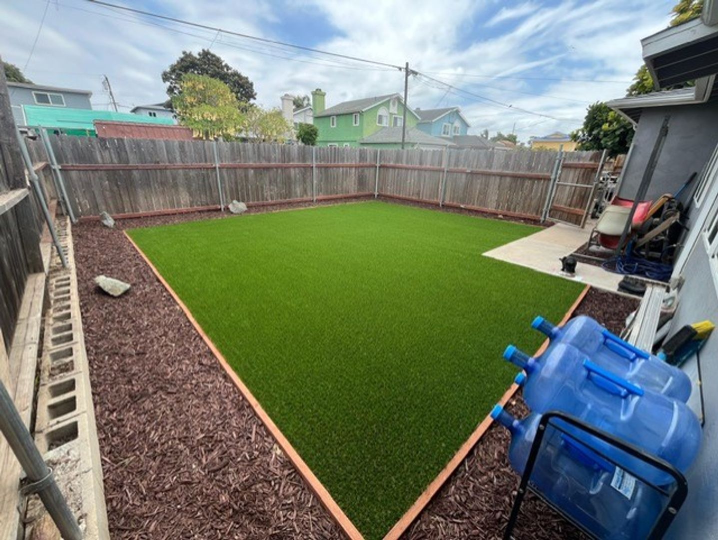 Imperial Beach Apartment: 555-557 8th St.