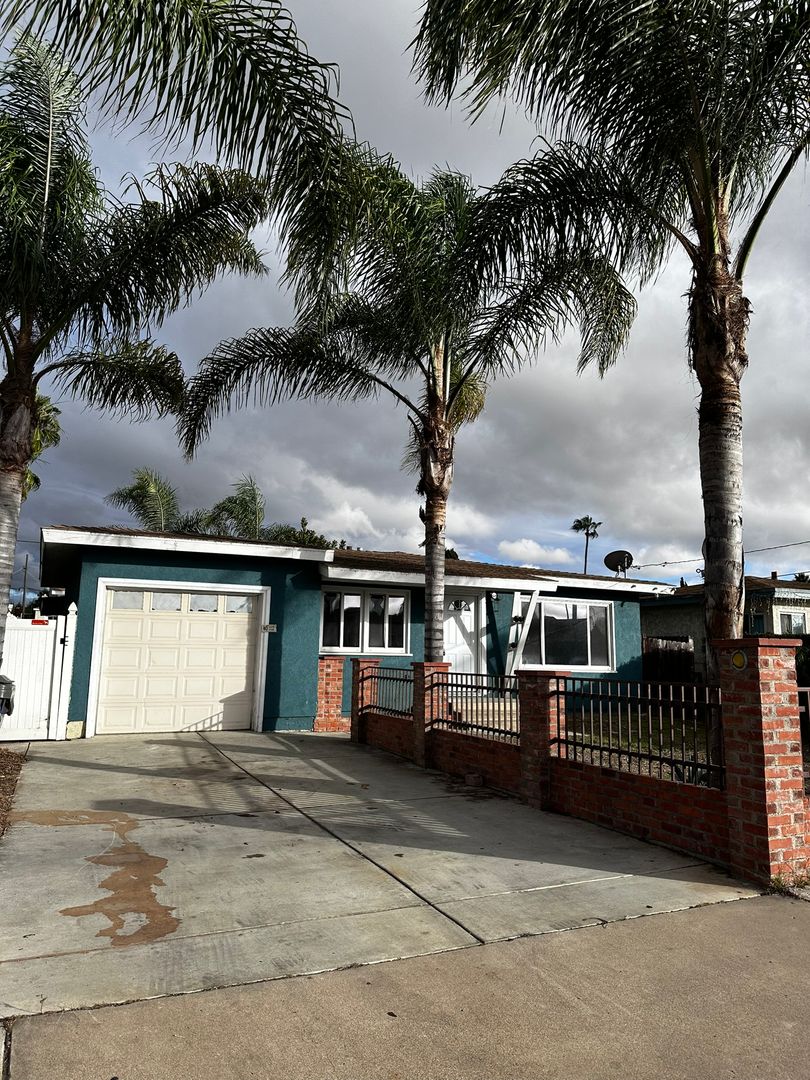 Imperial Beach Apartment: 1145 14th Street
