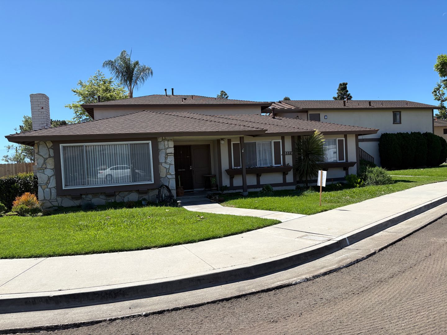 Huntington Beach House: 5572 Reno Circle #2