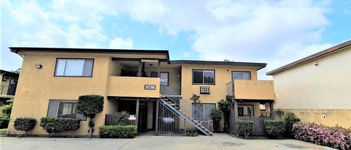 Anaheim. Move in special. 1week free rent on approved application. 1 Bedroom + 1 Bath. UPSTAIRS UNIT – photo 1