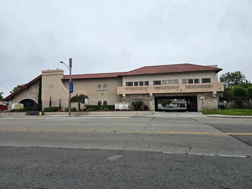 Anaheim. Professional Office. 1360 square feet – photo 1