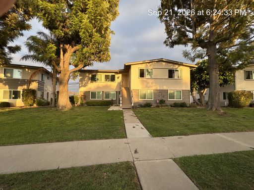 Renovated Upstairs Apartment- 2 Bedroom, 1 Bath, Washer/Dryer hookups and SINGLE garage! – photo 1