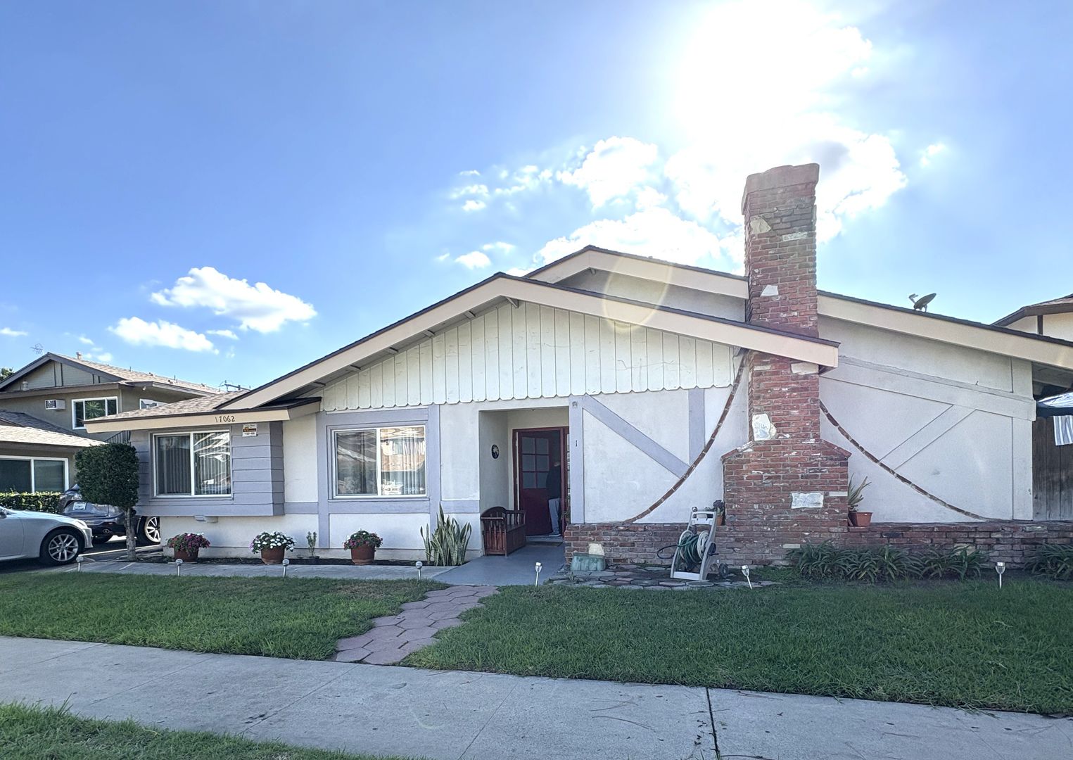 Tustin Apartment: 17062 Whitby Cir.