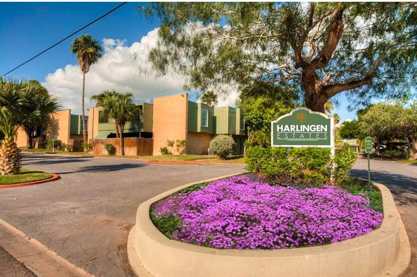 Harlingen Apartment: 2505 S Parkwood Dr