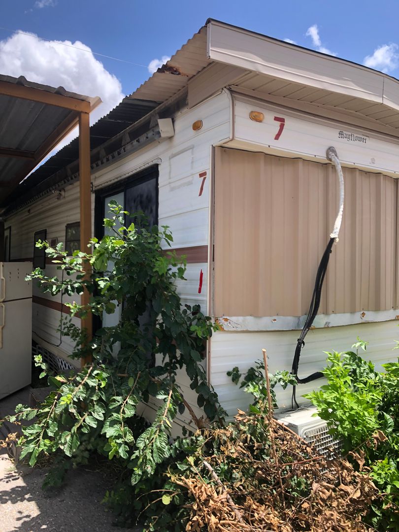 Mission Apartment: 1004 N Stewart Rd 13