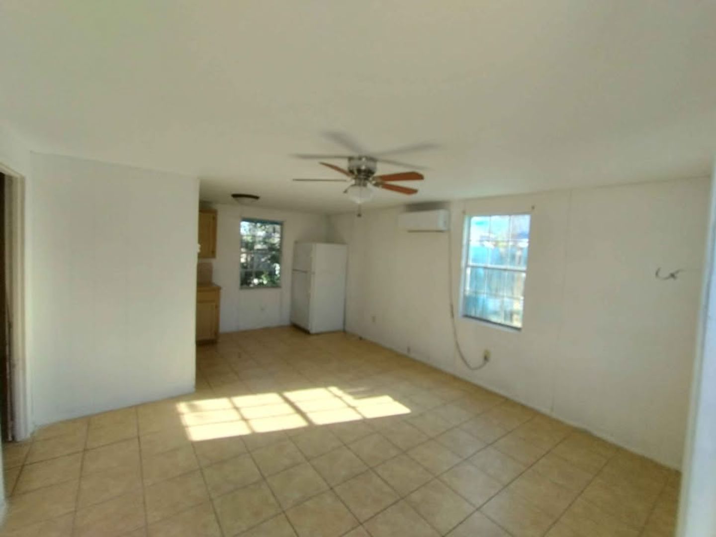 Mission Apartment: 1004 N Stewart Rd 13