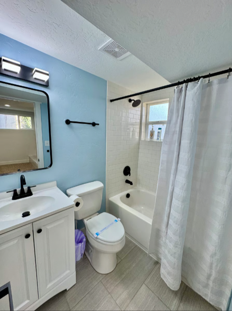 1305 N Valentine st 8 of 12