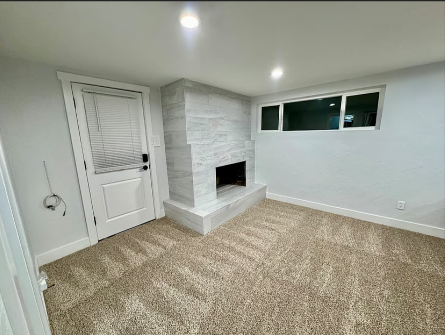 1305 N Valentine st 16 of 25