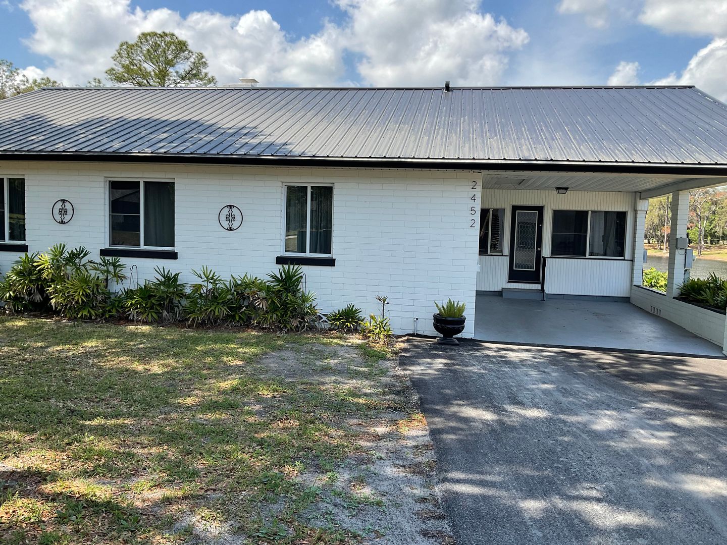 Deland House: 2452 Lake Ruby Road
