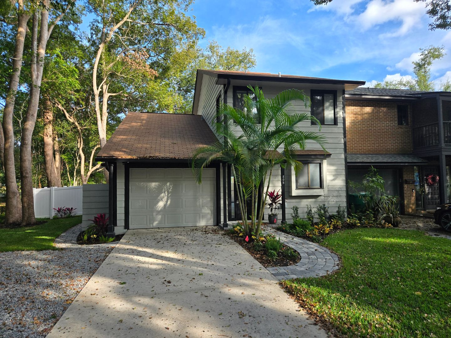 DeLand Townhome: 805 Clake St