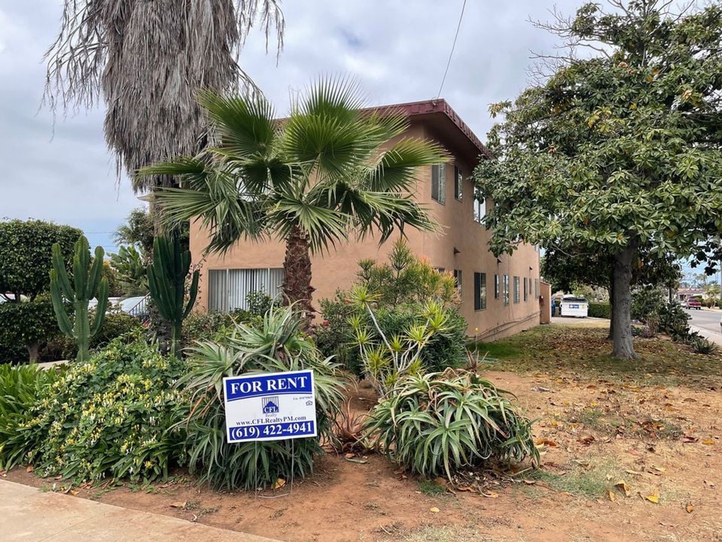 Chula Vista Apartment: 252-254 5th Ave.