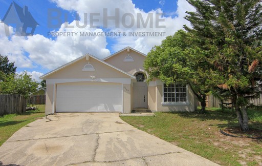 Newly Renovated 3/2/2 cul-de-sac home off the EconTrail – photo 1