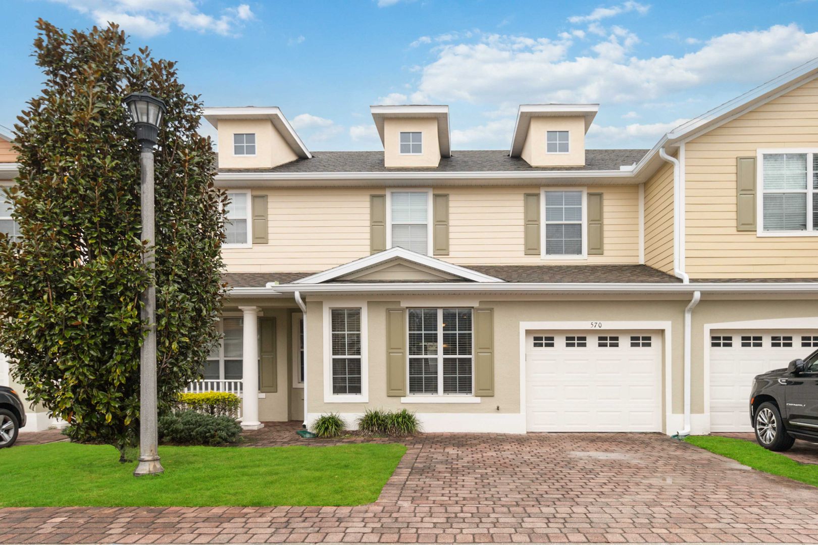 St. Cloud Townhome: 570 Pacitto Way