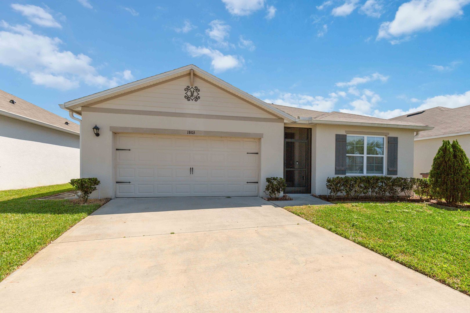 St Cloud House: 1803 Rain Lily Pl