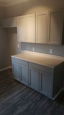 Newly Renovated 2-bedroom Apartment